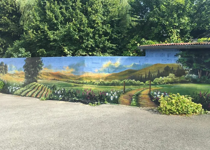 L\'Auberge Fleurie